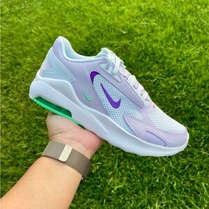 Nike air max bolt infinite lilac green glow women’s 7.5